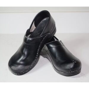 Sanita Professional Black Leather Danish Clogs Women 39 EU (8.5 US) Work Shoes